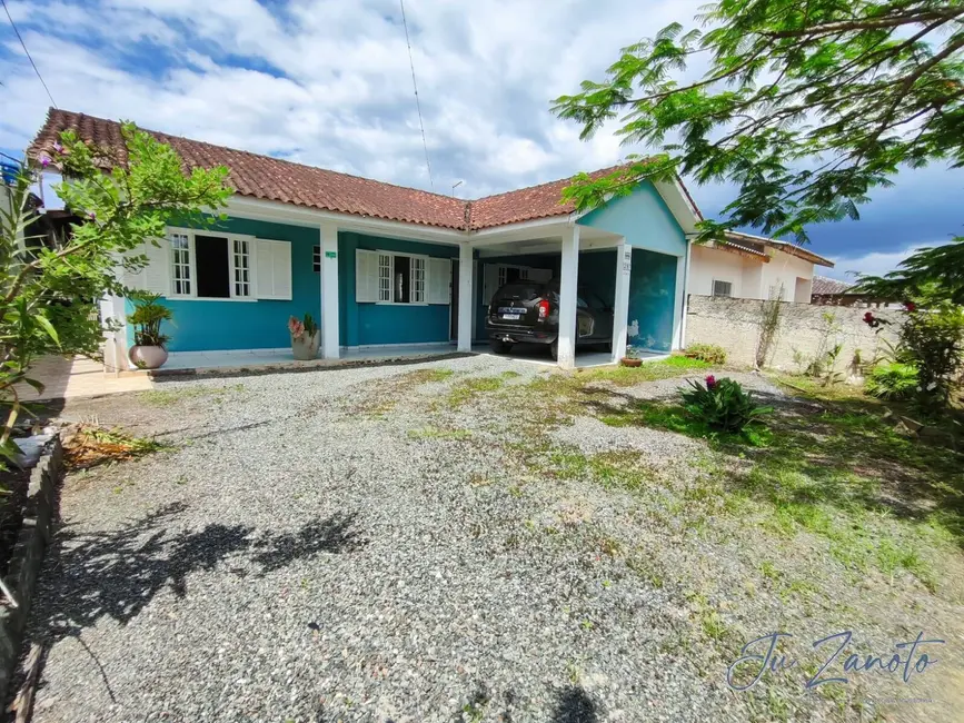 Foto 3 de Casa com 3 quartos à venda, 133m2 em Itapoa - SC