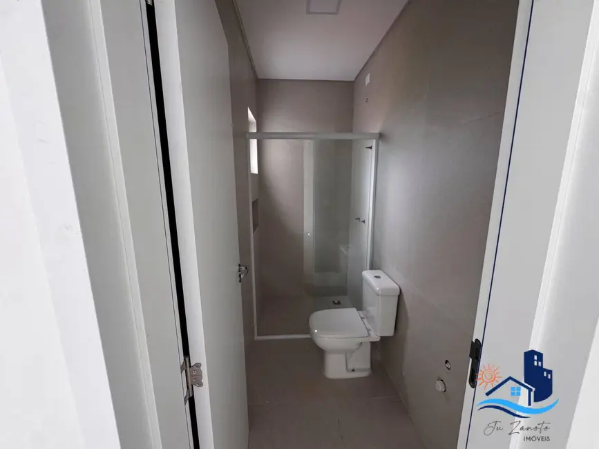 Sobrado com 3 quartos à venda, 80m2 em Matinhos - PR - imagem 8 Foto 8 de Sobrado com 3 quartos à venda, 80m2 em Matinhos - PR