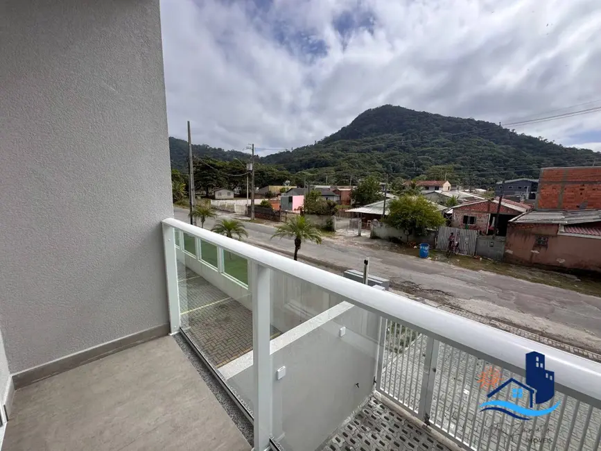 Sobrado com 3 quartos à venda, 80m2 em Matinhos - PR - imagem 3 Foto 3 de Sobrado com 3 quartos à venda, 80m2 em Matinhos - PR