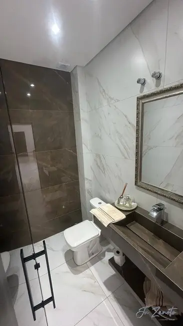 Foto 3 de Sobrado com 4 quartos à venda, 353m2 em Matinhos - PR