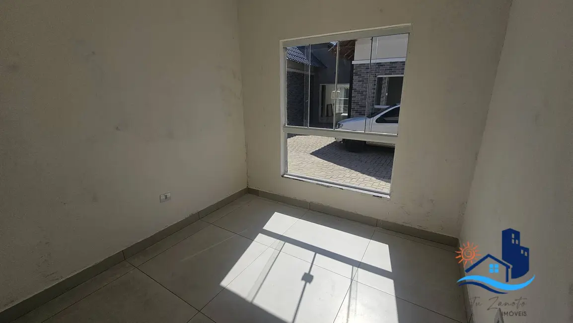 Foto 5 de Casa com 2 quartos à venda, 67m2 em Matinhos - PR
