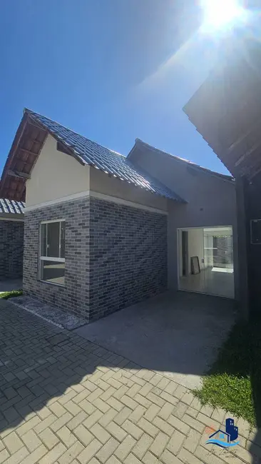 Foto 3 de Casa com 2 quartos à venda, 67m2 em Matinhos - PR