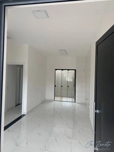 Foto 2 de Casa com 2 quartos à venda em Pontal Do Parana - PR