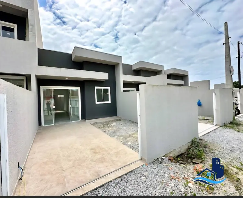 Foto 1 de Casa com 2 quartos à venda, 50m2 em Matinhos - PR