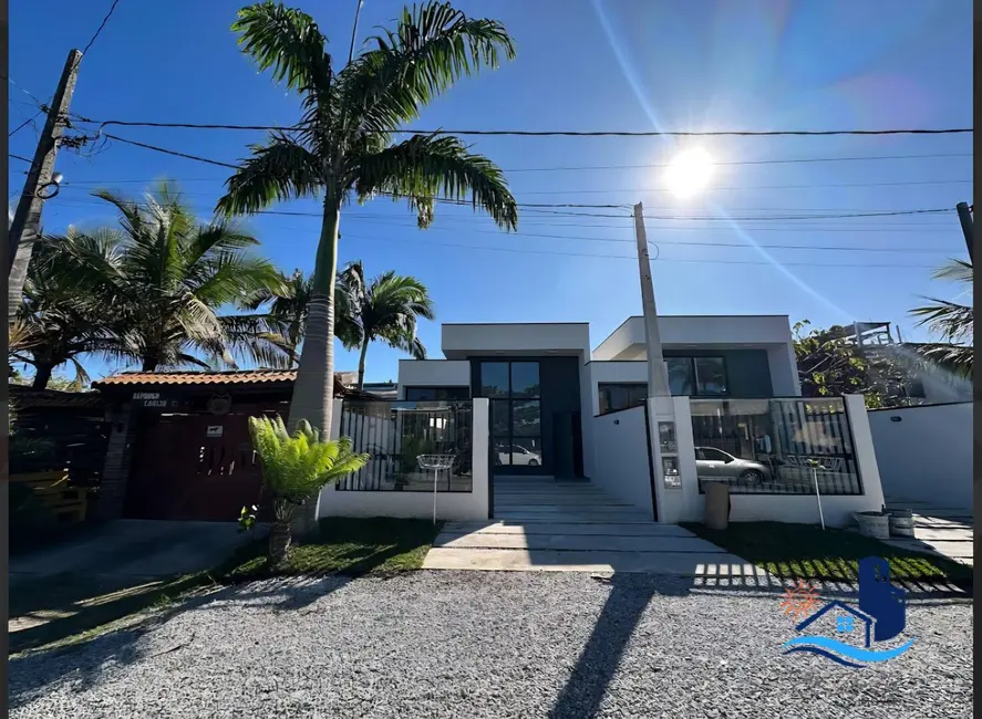 Foto 2 de Casa com 3 quartos à venda, 178m2 em Pontal Do Parana - PR