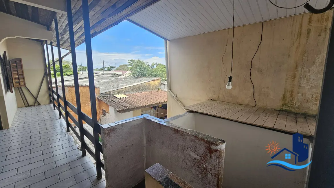 Foto 7 de Sobrado com 8 quartos à venda, 360m2 em Matinhos - PR