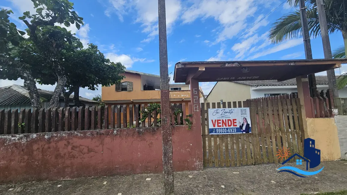 Foto 2 de Sobrado com 8 quartos à venda, 360m2 em Matinhos - PR