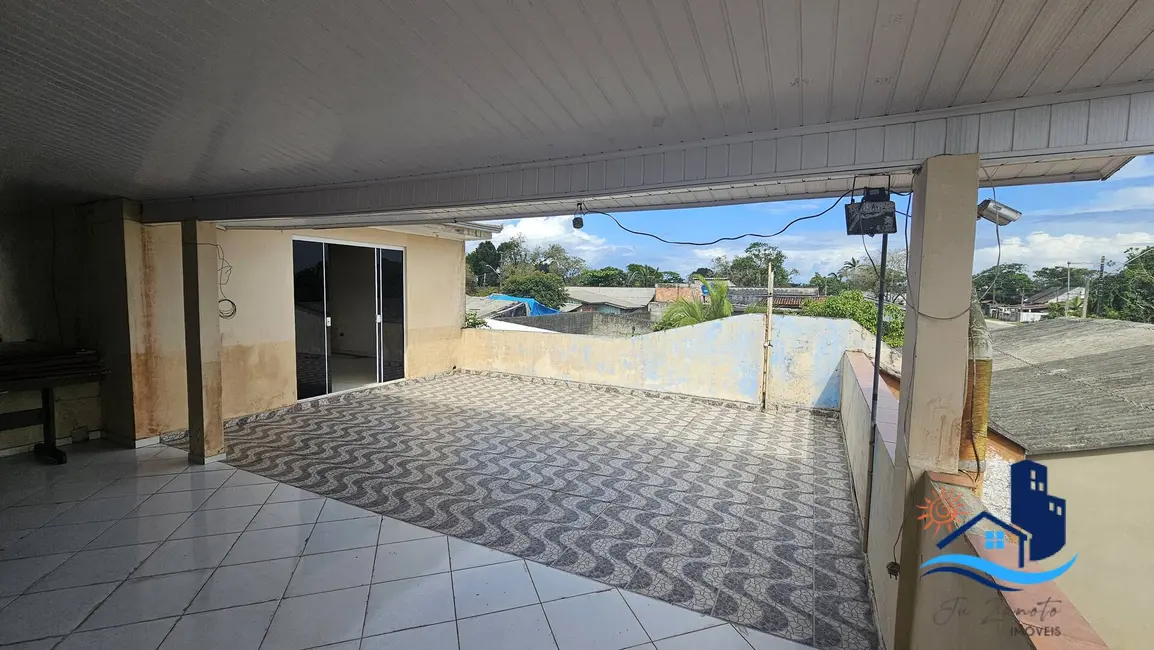 Foto 9 de Sobrado com 8 quartos à venda, 360m2 em Matinhos - PR