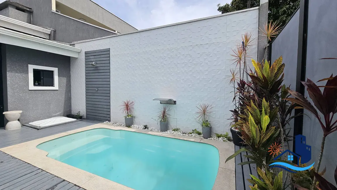 Foto 1 de Casa com 1 quarto à venda, 172m2 em Matinhos - PR