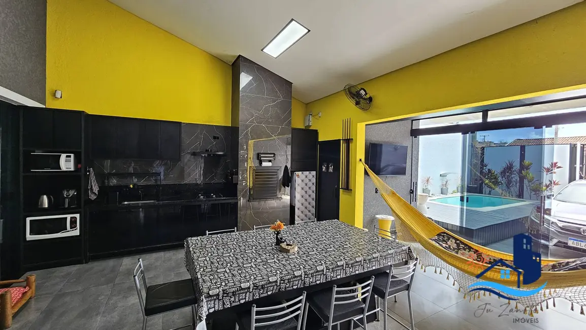 Foto 7 de Casa com 2 quartos à venda, 50m2 em Matinhos - PR