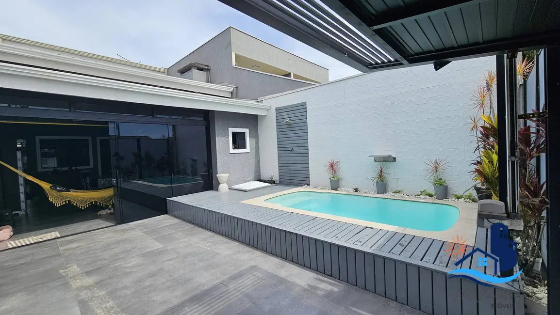 Foto 5 de Casa com 2 quartos à venda, 50m2 em Matinhos - PR