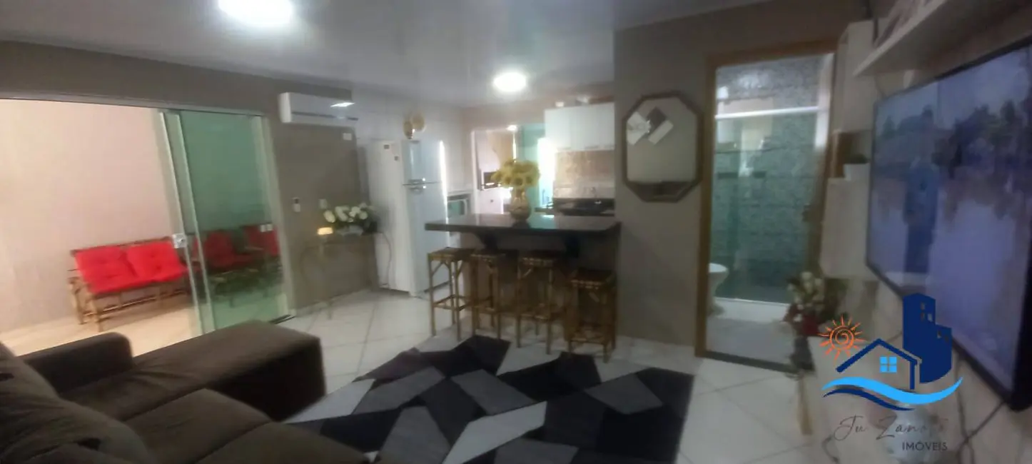 Foto 2 de Casa com 2 quartos à venda, 280m2 em Matinhos - PR