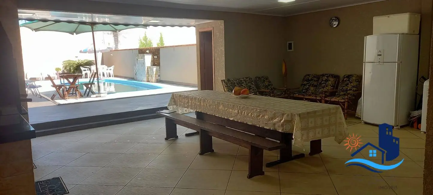Foto 6 de Casa com 2 quartos à venda, 280m2 em Matinhos - PR