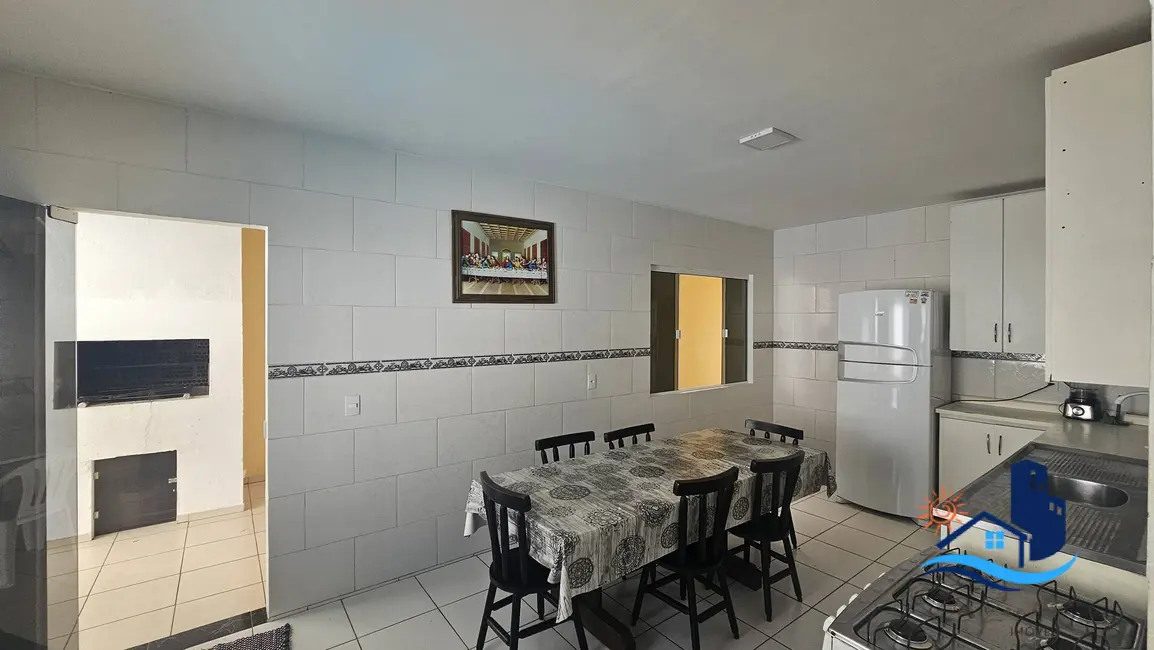 Foto 8 de Sobrado com 8 quartos à venda, 352m2 em Matinhos - PR