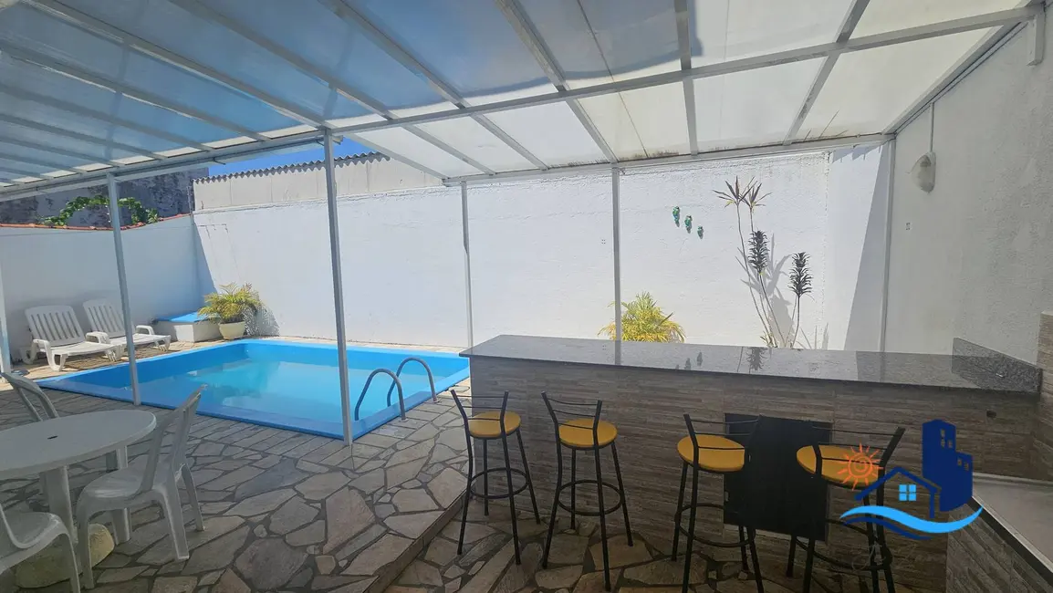 Foto 6 de Sobrado com 8 quartos à venda, 352m2 em Matinhos - PR