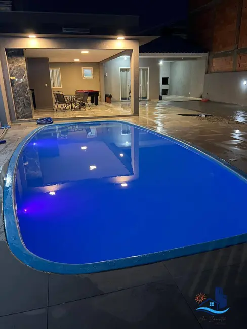 Foto 2 de Casa com 3 quartos à venda em Matinhos - PR