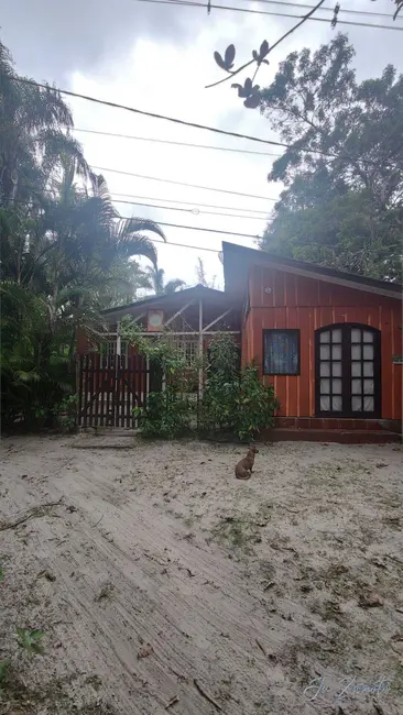 Pousada com 10 quartos à venda, 246m2 em Paranagua - PR - imagem 4 Foto 4 de Pousada com 10 quartos à venda, 246m2 em Paranagua - PR