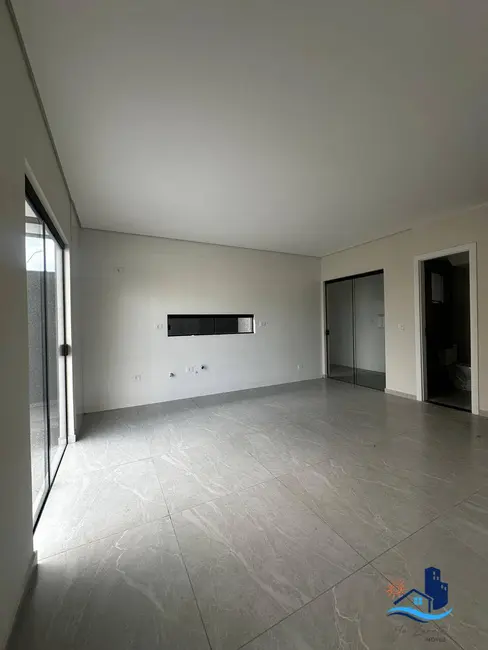 Foto 5 de Sobrado com 3 quartos à venda, 122m2 em Matinhos - PR