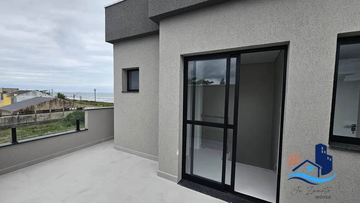 Foto 6 de Sobrado com 4 quartos à venda, 216m2 em Matinhos - PR