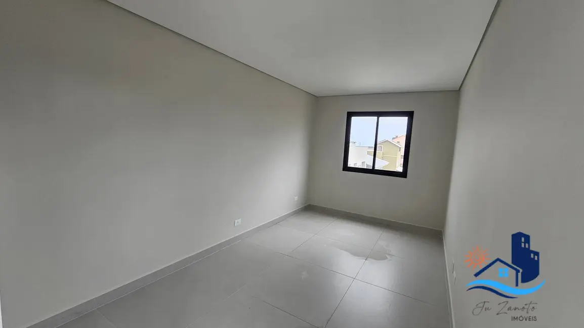 Foto 8 de Sobrado com 4 quartos à venda, 216m2 em Matinhos - PR