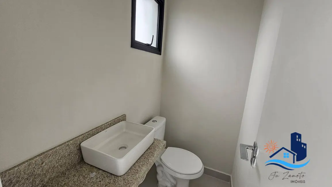 Foto 9 de Sobrado com 4 quartos à venda, 216m2 em Matinhos - PR