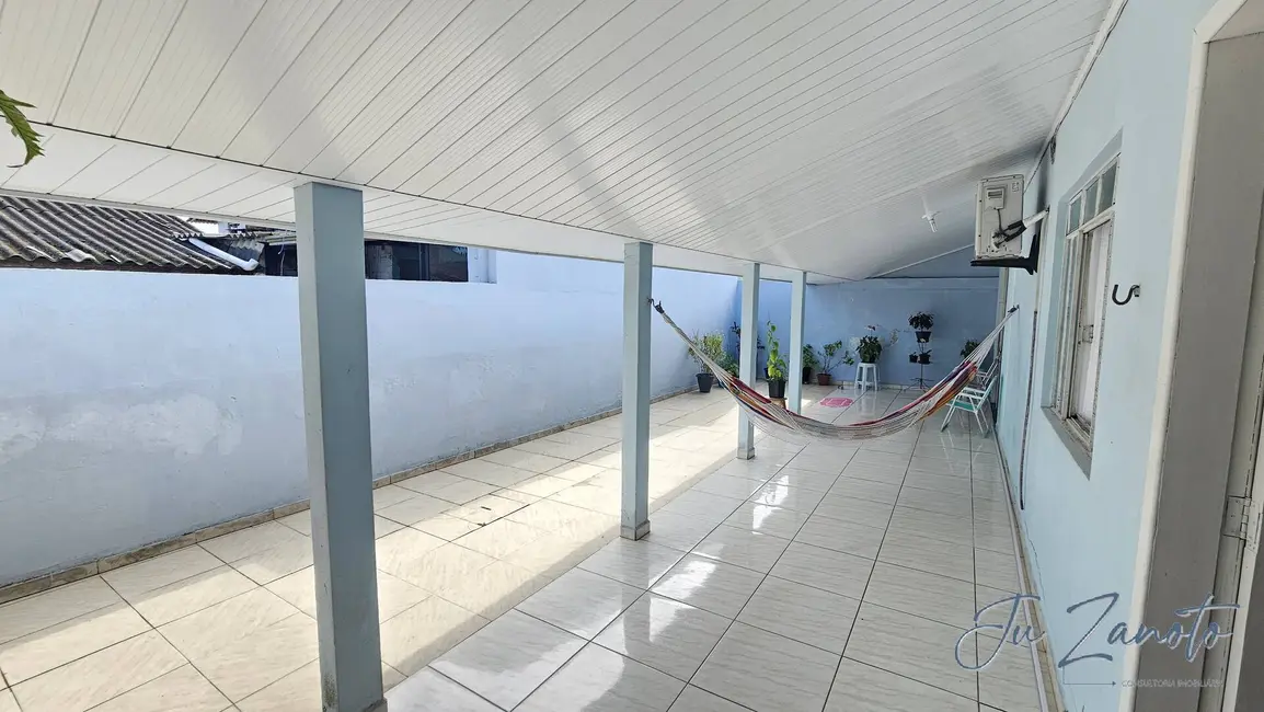 Foto 4 de Apartamento com 2 quartos à venda, 51m2 em Matinhos - PR