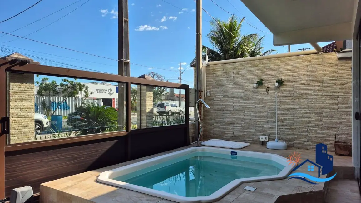 Foto 3 de Casa com 4 quartos à venda, 200m2 em Centro, Matinhos - PR