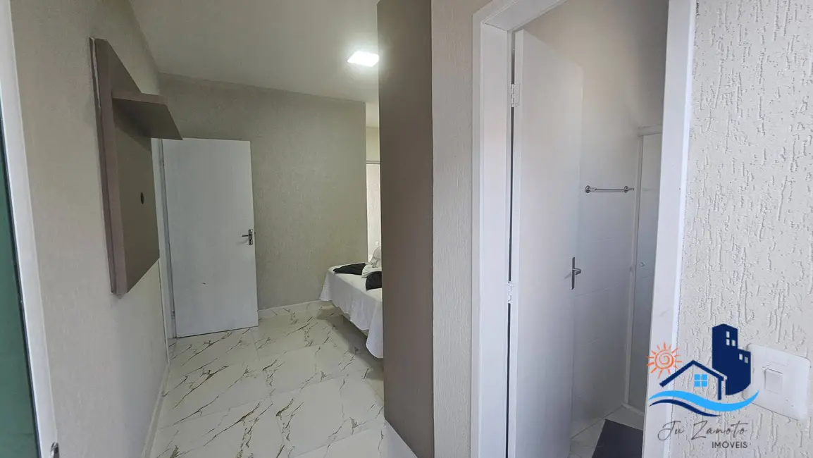 Sobrado com 4 quartos para alugar, 230m2 em Matinhos - PR - imagem 8 Foto 8 de Sobrado com 4 quartos para alugar, 230m2 em Matinhos - PR