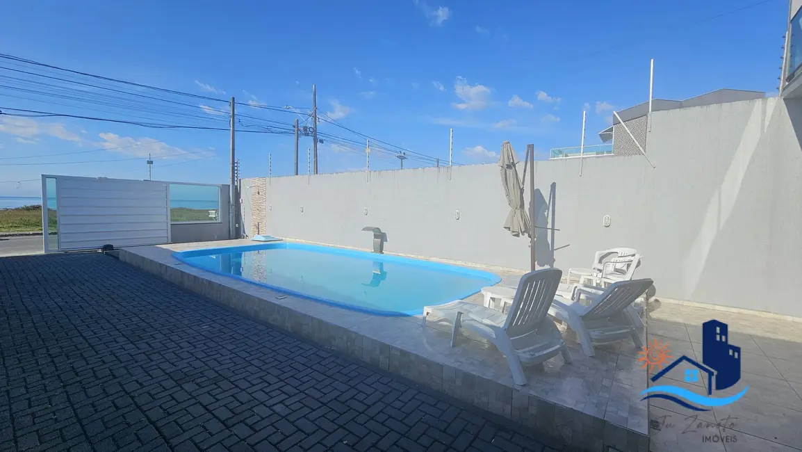 Sobrado com 4 quartos para alugar, 230m2 em Matinhos - PR - imagem 3 Foto 3 de Sobrado com 4 quartos para alugar, 230m2 em Matinhos - PR