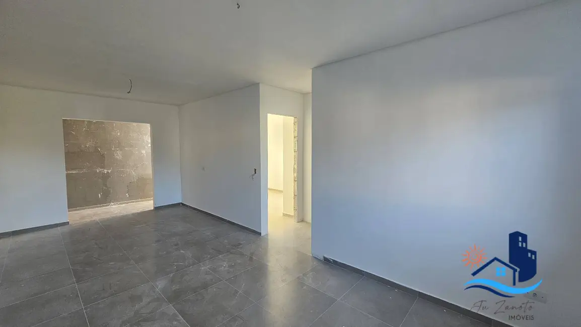 Casa com 2 quartos à venda, 50m2 em Matinhos - PR - imagem 3 Foto 3 de Casa com 2 quartos à venda, 50m2 em Matinhos - PR