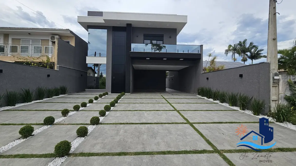 Foto 1 de Casa com 4 quartos à venda, 290m2 em Pontal Do Parana - PR