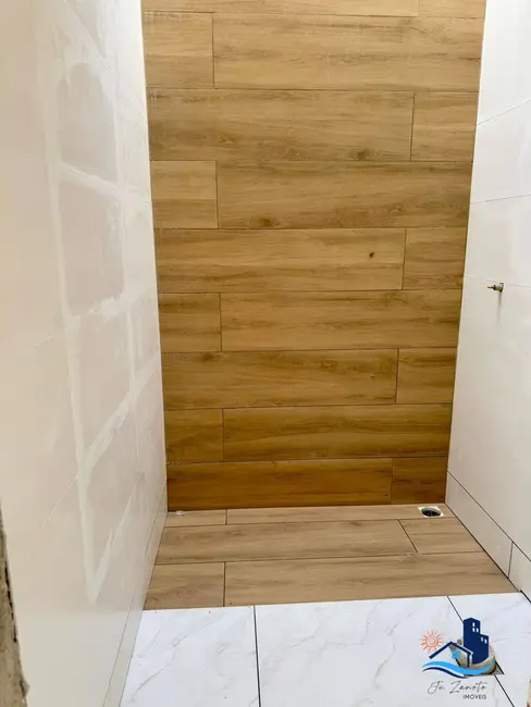 Foto 5 de Casa com 2 quartos à venda, 56m2 em Matinhos - PR