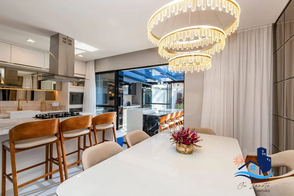 Foto 6 de Casa com 4 quartos à venda, 272m2 em Matinhos - PR