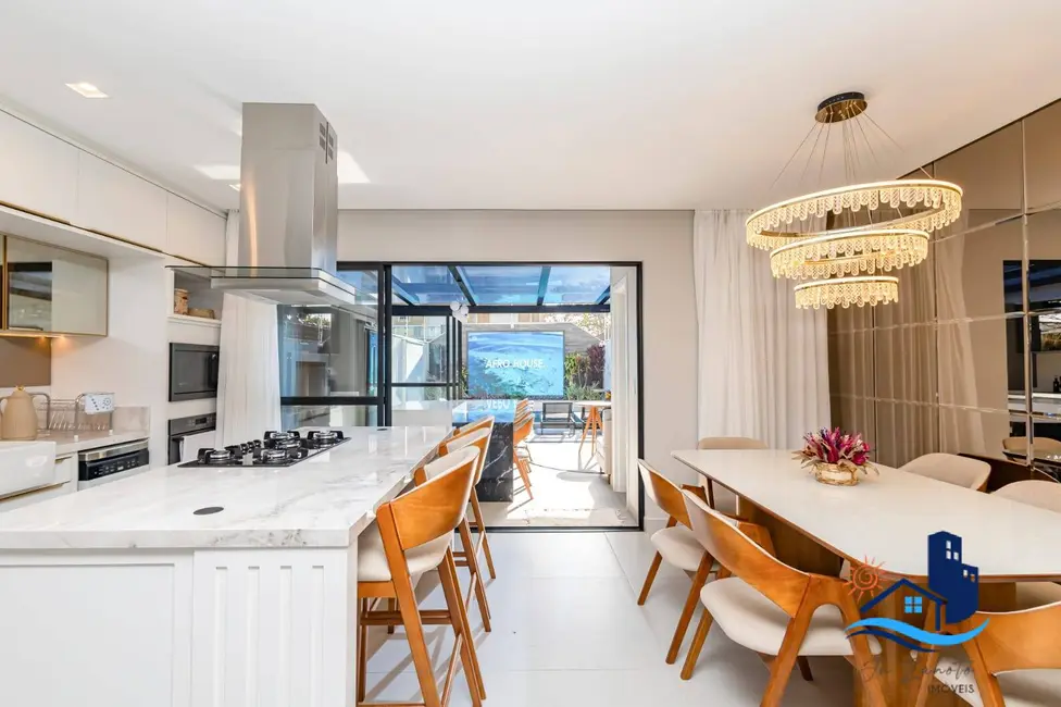 Foto 8 de Casa com 4 quartos à venda, 272m2 em Matinhos - PR