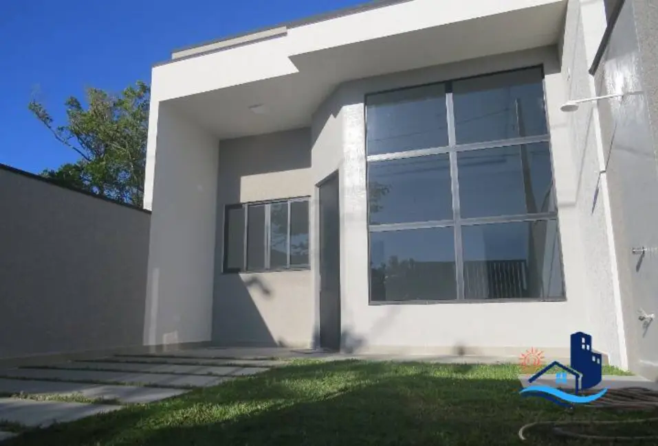 Foto 1 de Casa com 3 quartos à venda em Matinhos - PR