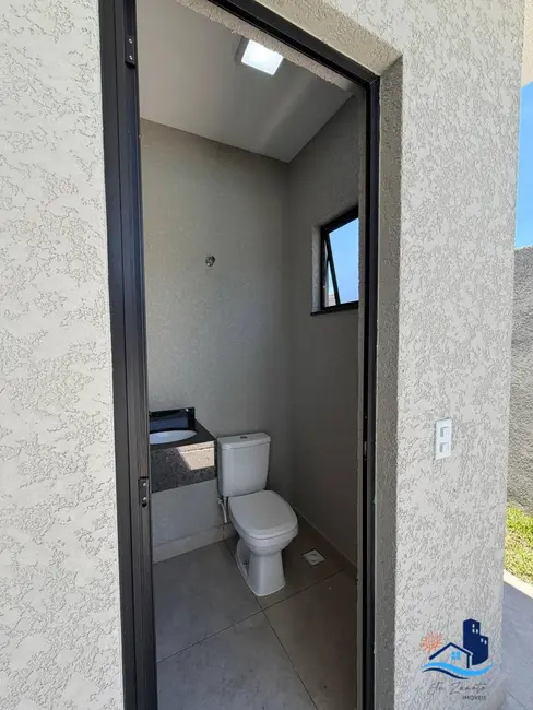 Casa com 3 quartos à venda, 165m2 em Matinhos - PR - imagem 8 Foto 8 de Casa com 3 quartos à venda, 165m2 em Matinhos - PR