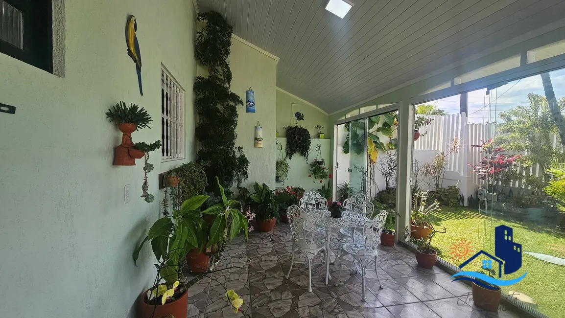 Sobrado com 3 quartos à venda, 103m2 em Matinhos - PR - imagem 5 Foto 5 de Sobrado com 3 quartos à venda, 103m2 em Matinhos - PR