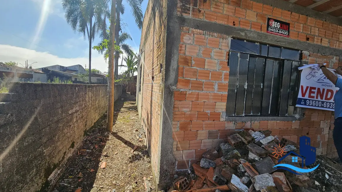 Foto 4 de Casa com 2 quartos à venda, 53m2 em Matinhos - PR