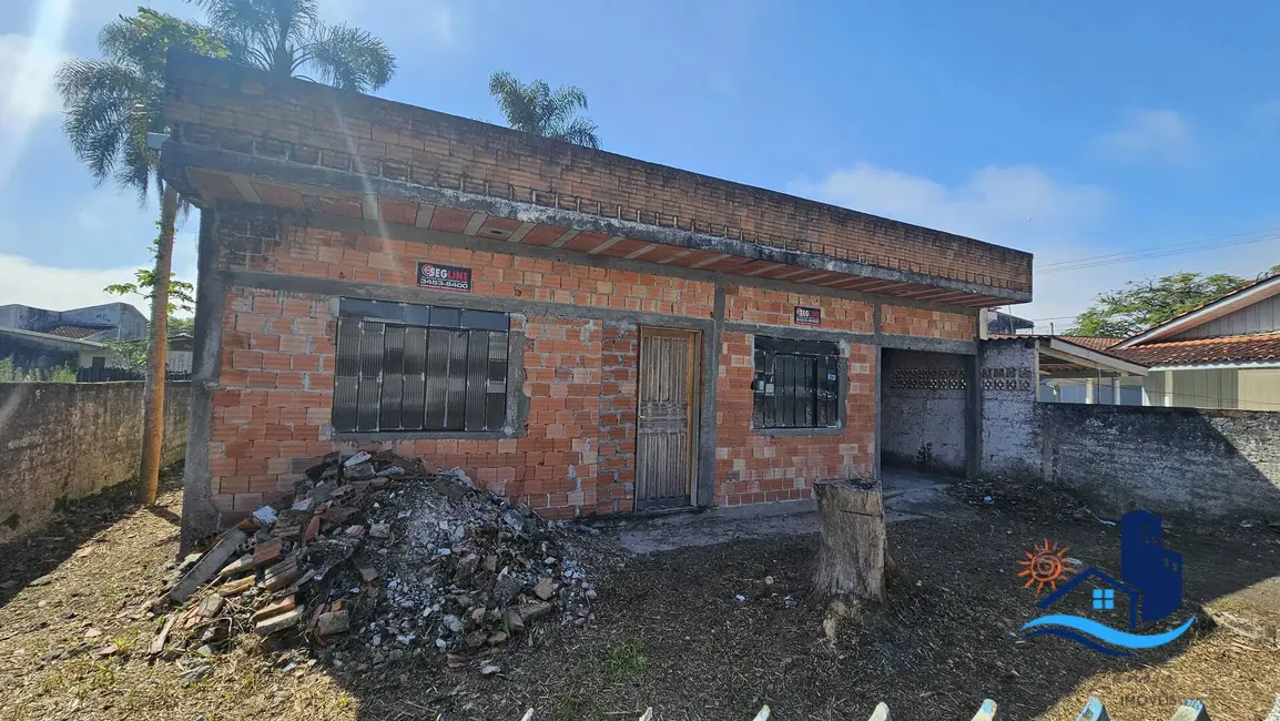 Foto 2 de Casa com 2 quartos à venda, 53m2 em Matinhos - PR