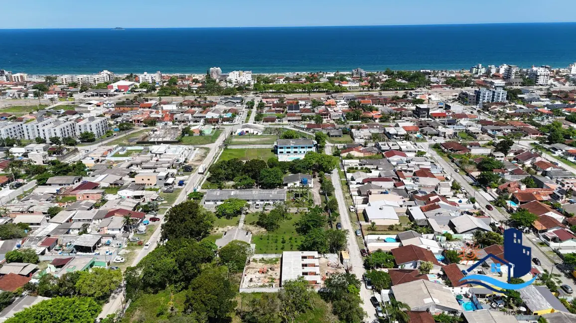 Foto 2 de Casa com 2 quartos à venda em Matinhos - PR