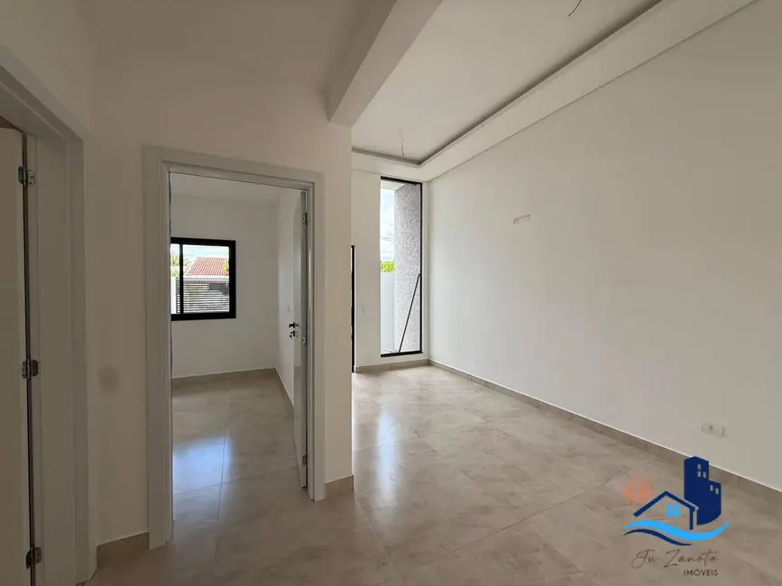 Casa com 2 quartos à venda em Matinhos - PR - imagem 9 Foto 9 de Casa com 2 quartos à venda em Matinhos - PR