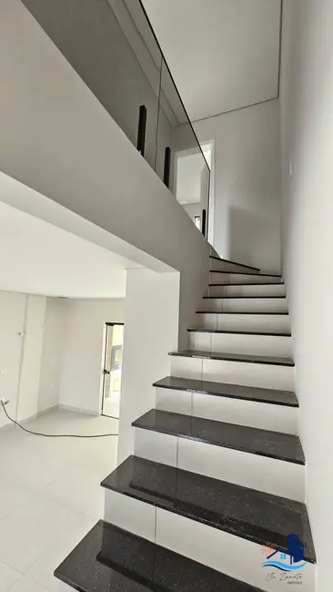 Foto 7 de Sobrado com 3 quartos à venda, 112m2 em Matinhos - PR