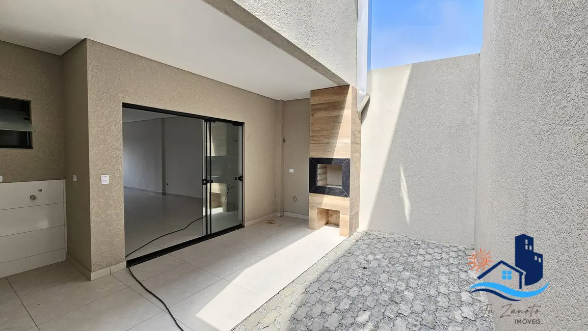 Foto 6 de Sobrado com 3 quartos à venda, 112m2 em Matinhos - PR