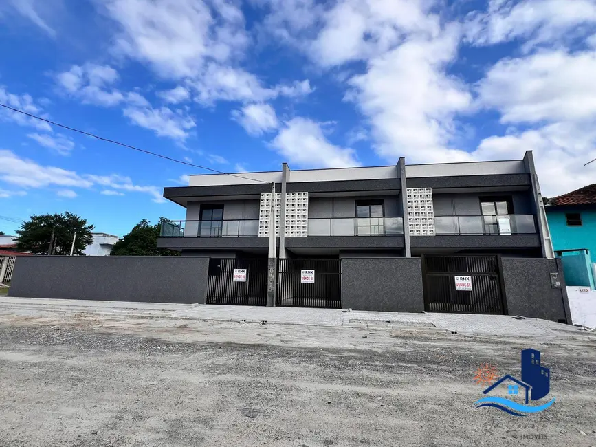 Foto 2 de Sobrado com 3 quartos à venda, 112m2 em Matinhos - PR