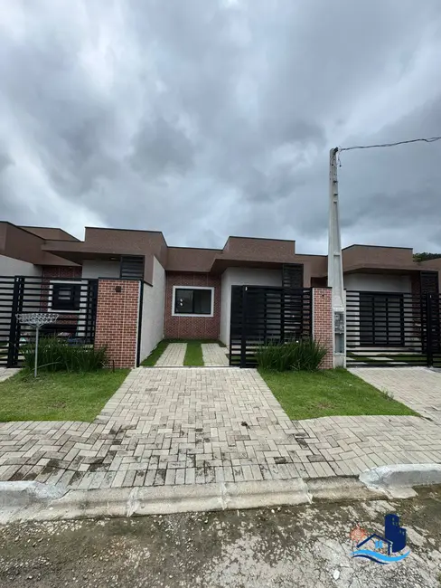 Foto 1 de Casa com 2 quartos à venda, 50m2 em Matinhos - PR