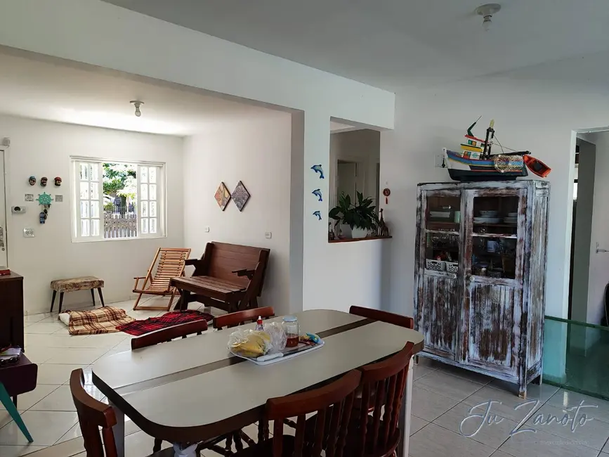 Foto 6 de Apartamento com 2 quartos à venda, 46m2 em Matinhos - PR