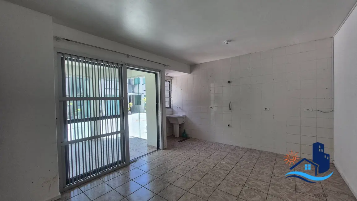 Foto 4 de Apartamento com 2 quartos à venda, 51m2 em Matinhos - PR