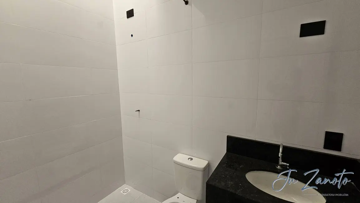 Foto 5 de Sobrado com 3 quartos à venda, 120m2 em Matinhos - PR