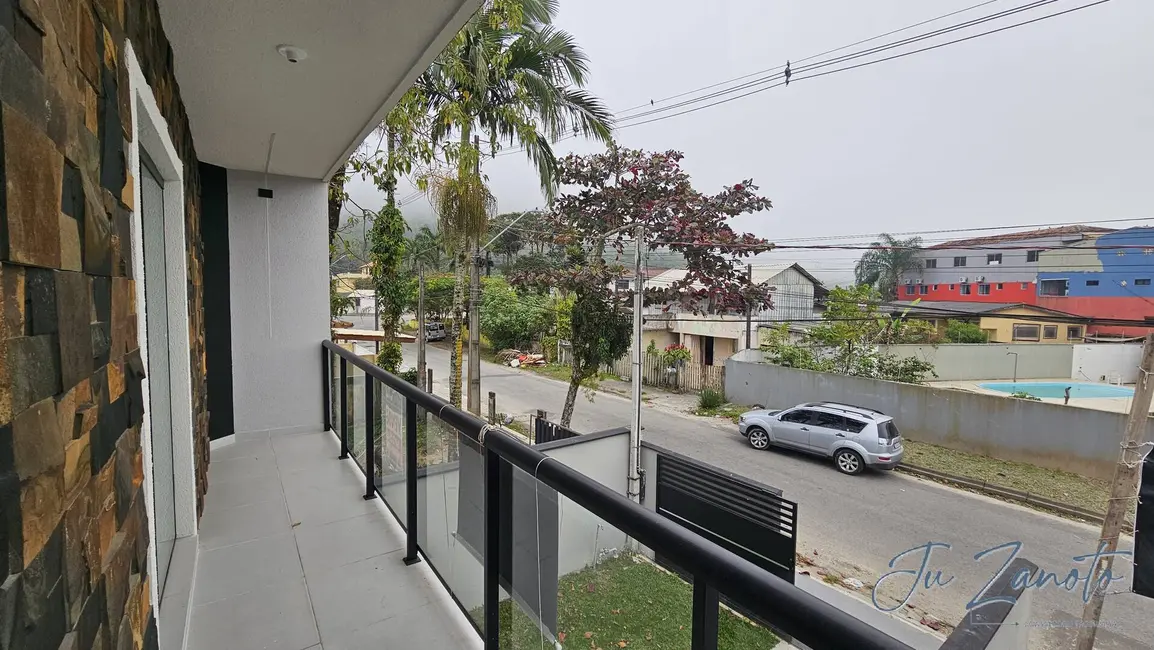 Foto 9 de Sobrado com 3 quartos à venda, 120m2 em Matinhos - PR