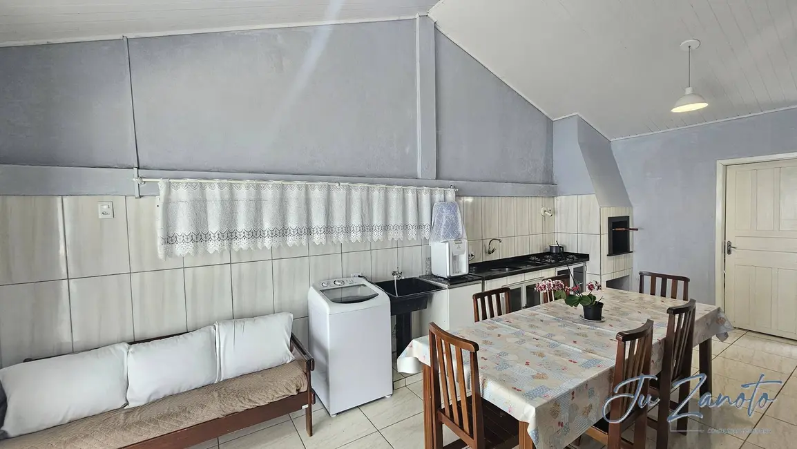 Foto 9 de Casa com 3 quartos à venda, 260m2 em Matinhos - PR